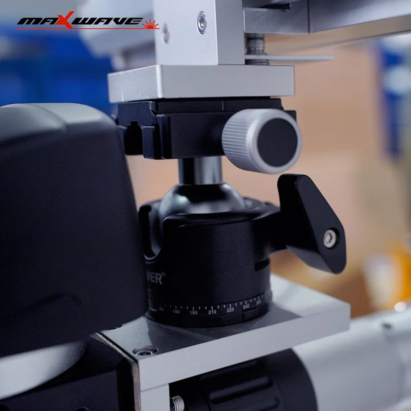 

Fiber Laser Welding Machine Maxwave For Mold And Sheet Metal Welding 200W 300W 500W QCW Laser Easy Setup