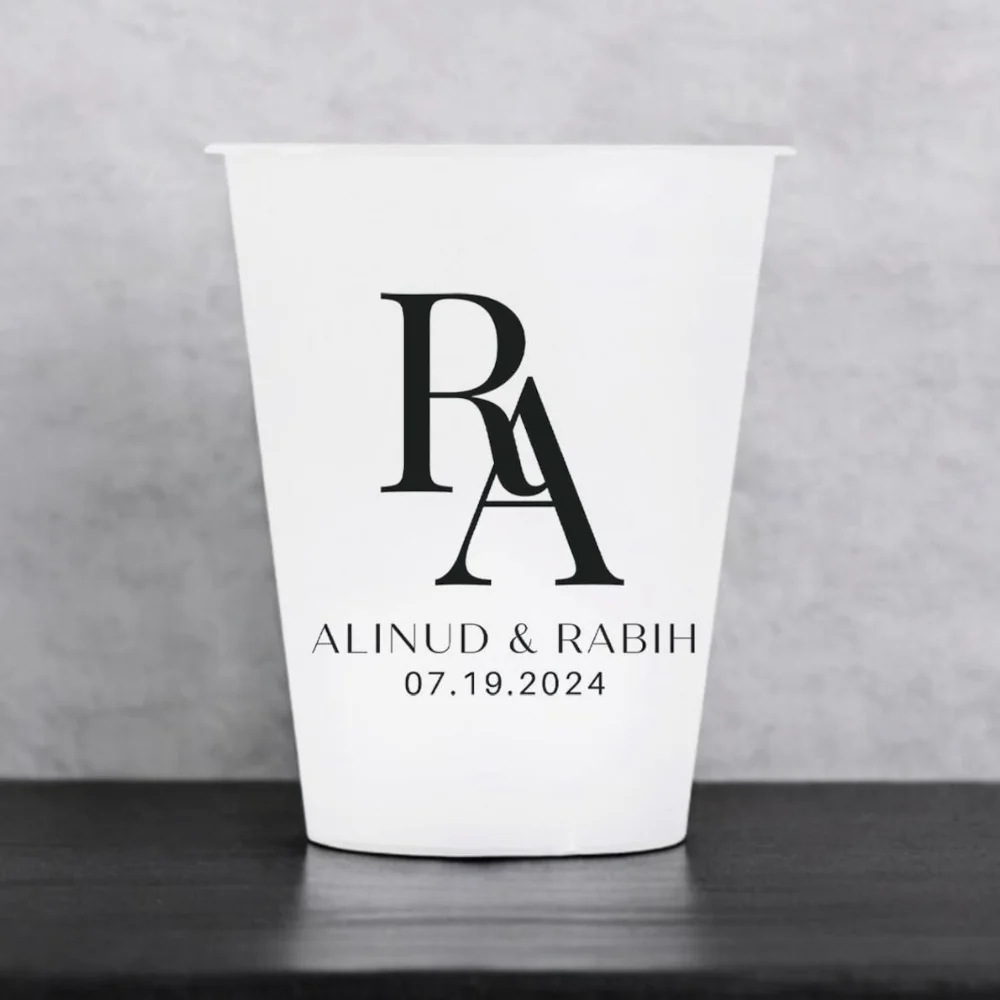 10 قطعة أكواب بلاستيكية متجمد مخصصة لحفلات الزفاف شعار شخصي اسم الزوجين وتاريخ حرف واحد فقط أكواب الاستقبال بار حفلة للضيوف