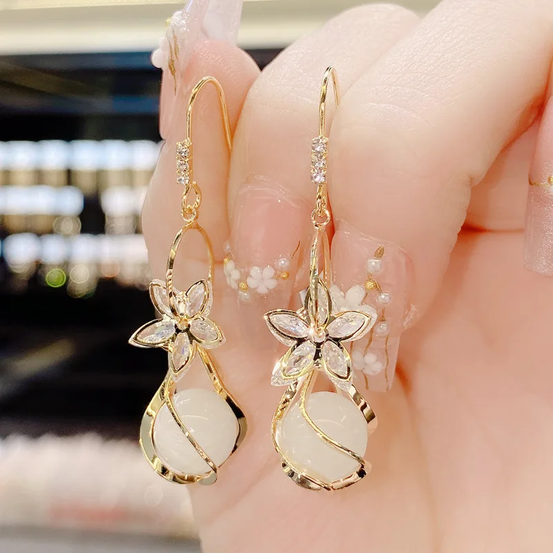 Lovely Crystal Zircon Flower Round Opal Hollow Long Tassel Water Droplets Earrings Women Red/White Rhinestone Earring Jewelry