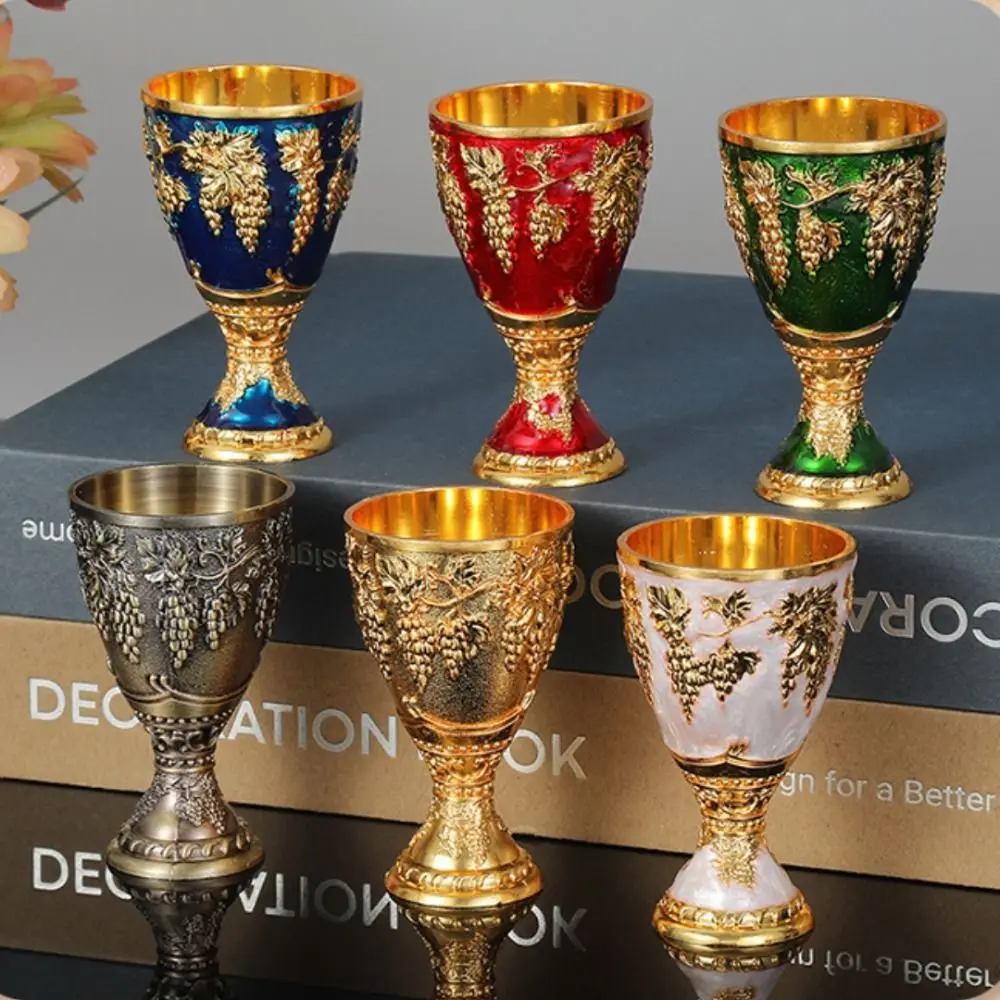 New European Style Wine Glasses Mini 30ml Spirits Cup Vodka Goblet Wedding Chalices Retro Alloy Red Liquor Glass
