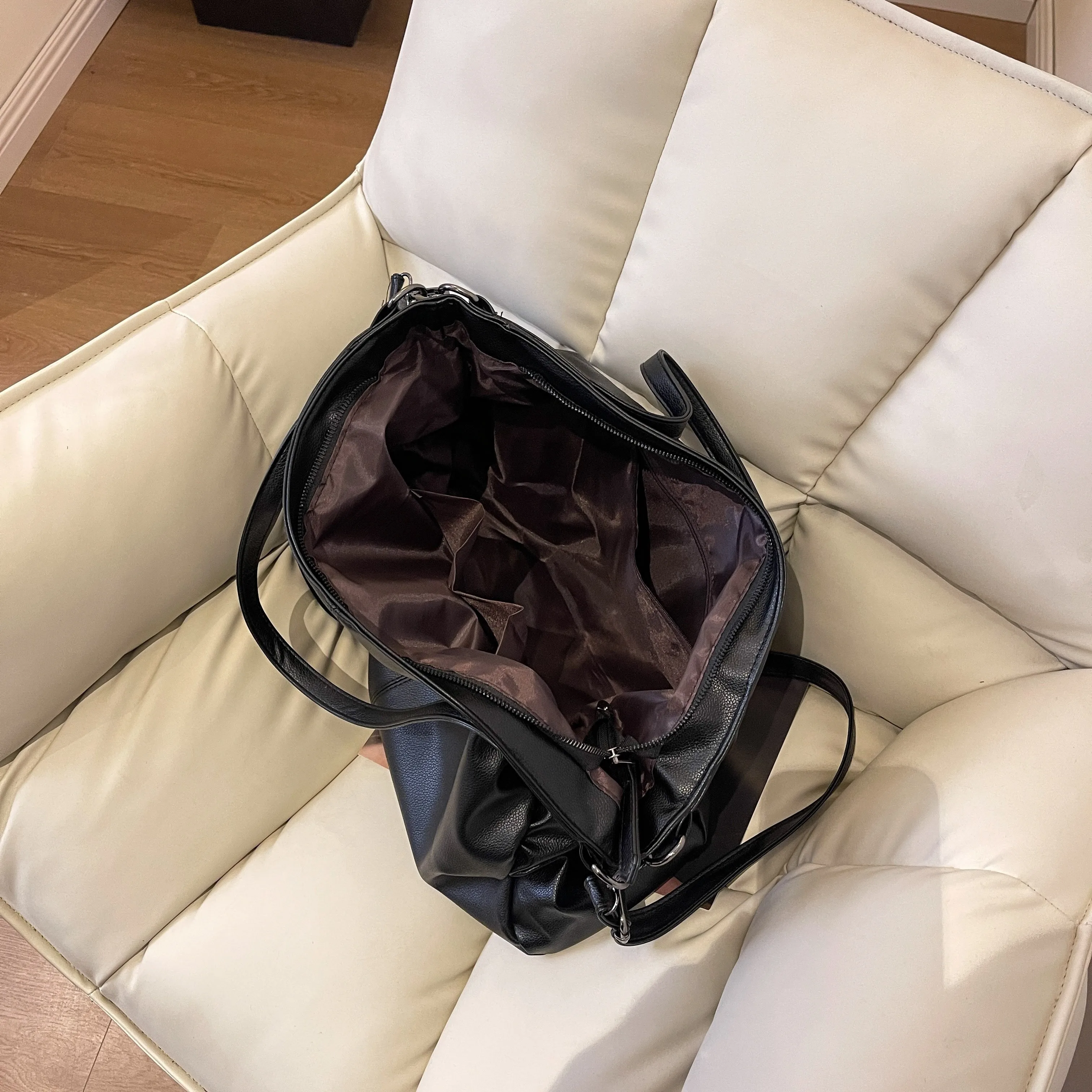 Grand Sac Hobo Noir à Bandoulière en Cuir Souple pour Femme, Sacoche de Qualité Solide, Fourre-tout de Voyage