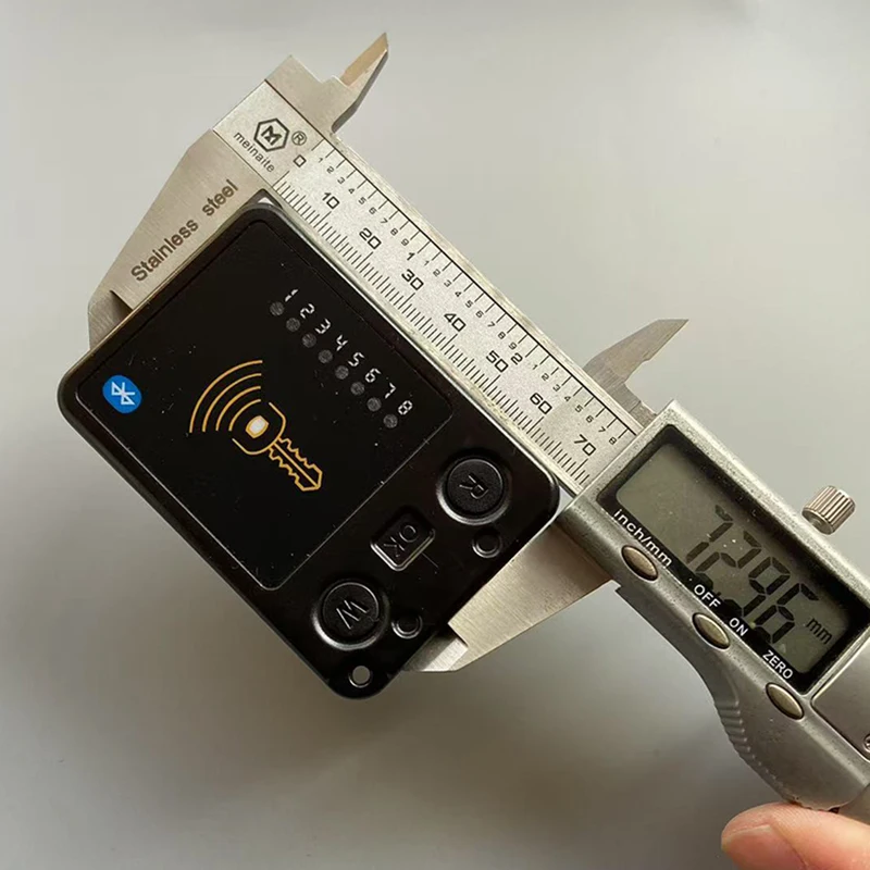 RFID  Chameleon Ultra Smart Chip Reader ISO14443 Key Detection EM125KHZ IC 13.56Mhz Badge Decode RFID emulator