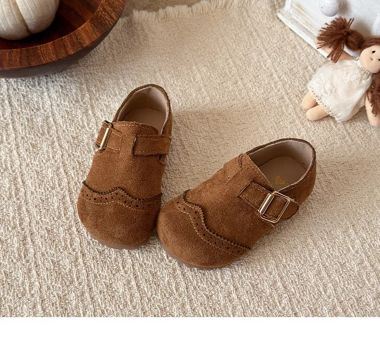 2026 Neue Freizeitschuhe für Jungen und Mädchen, modische Kinderschuhe mit Schnalle, runder Zehenpartie, im britischen Stil, Loafer, Unisex-Schuhe für Kinder, Baby-Laufschuhe – Detail 14