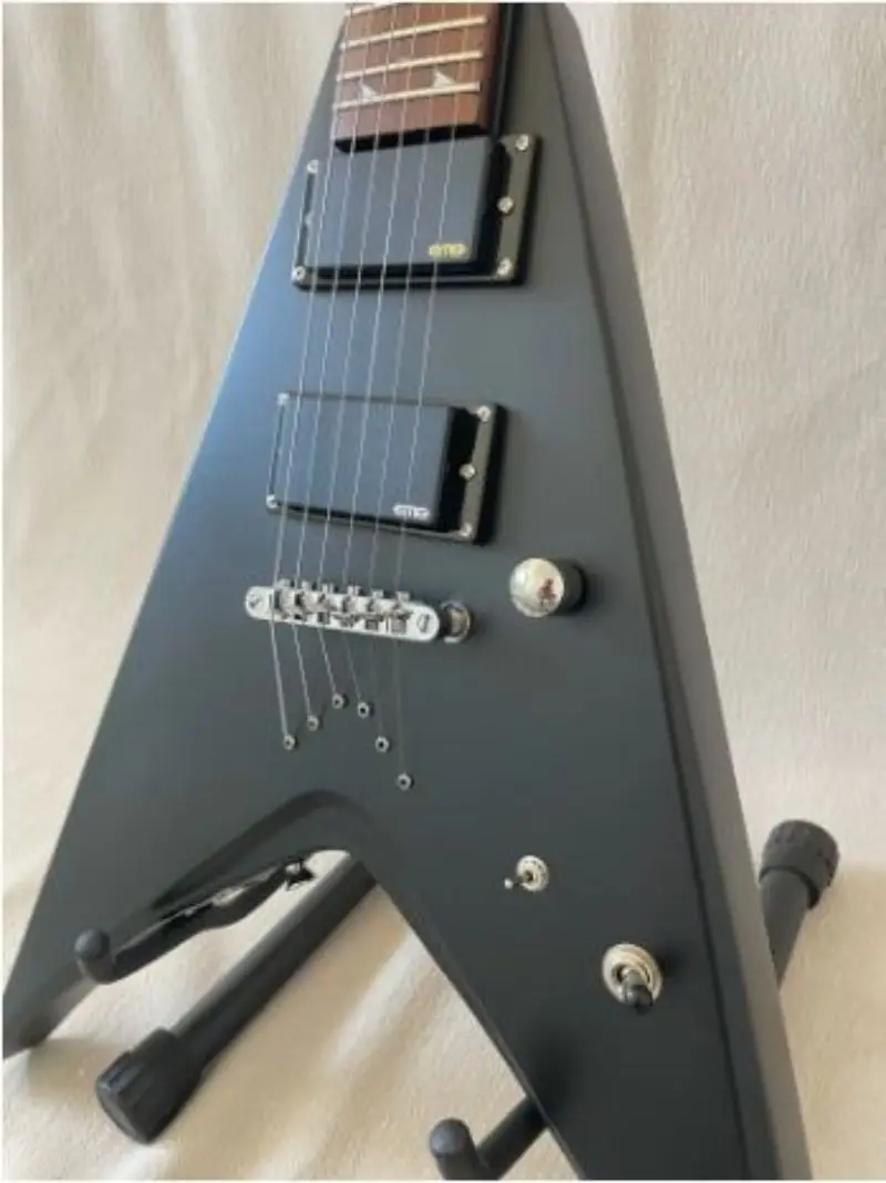 High end Custom Flying V  Guitar Black Matte 2 EMG Pickups