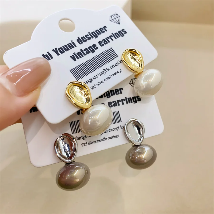

New S925 Silver Needle French Retro Oblateness Pearl Metal Earrings for Elegant Women Light Luxury Paty Jewelry Gifts Daily Wear
