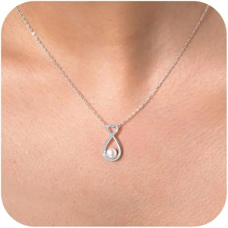 Silver Pearl Neckla…