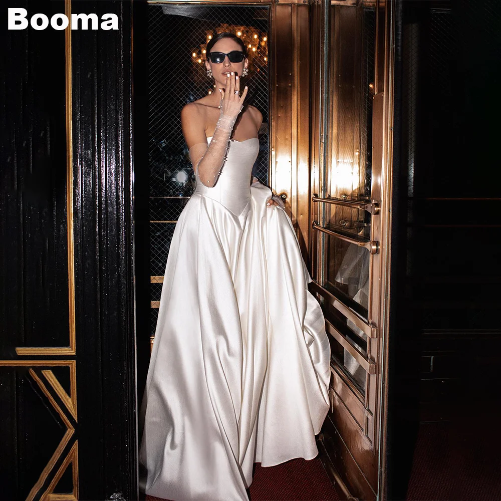 

Booma Elegant A-Line Wedding Dresses Strapless Sleeveless Stain Brides Dress for Women Button Sweep Train Generous Bridals Gown