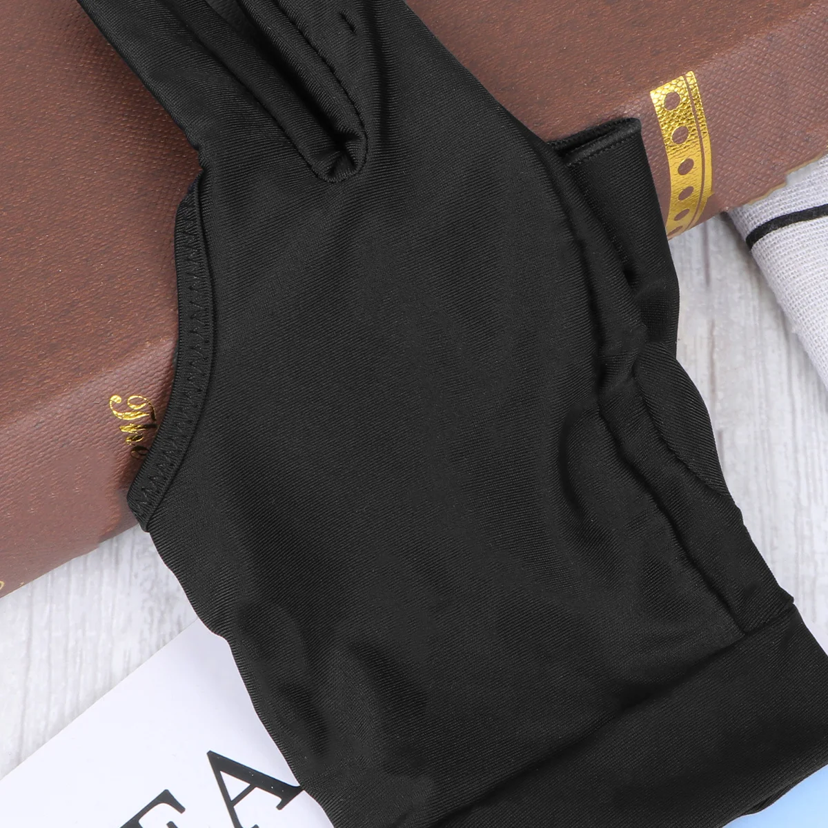 Guanto da biliardo con design a 3 dita, tappetino in silicone antiscivolo, rete traspirante, flessibile, adatto per uomo donna, nero, taglia L