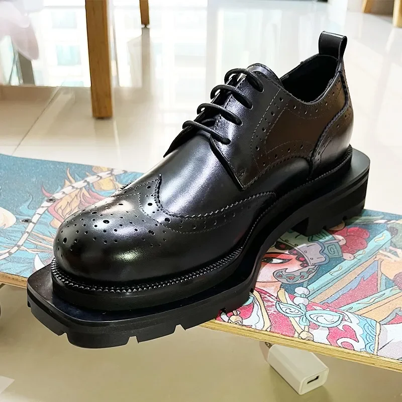 Zapatos de vestir de negocios para hombre, calzado de cuero genuino, suela gruesa, Brogue de alta gama, con cordones, Derby de boda, moda de lujo