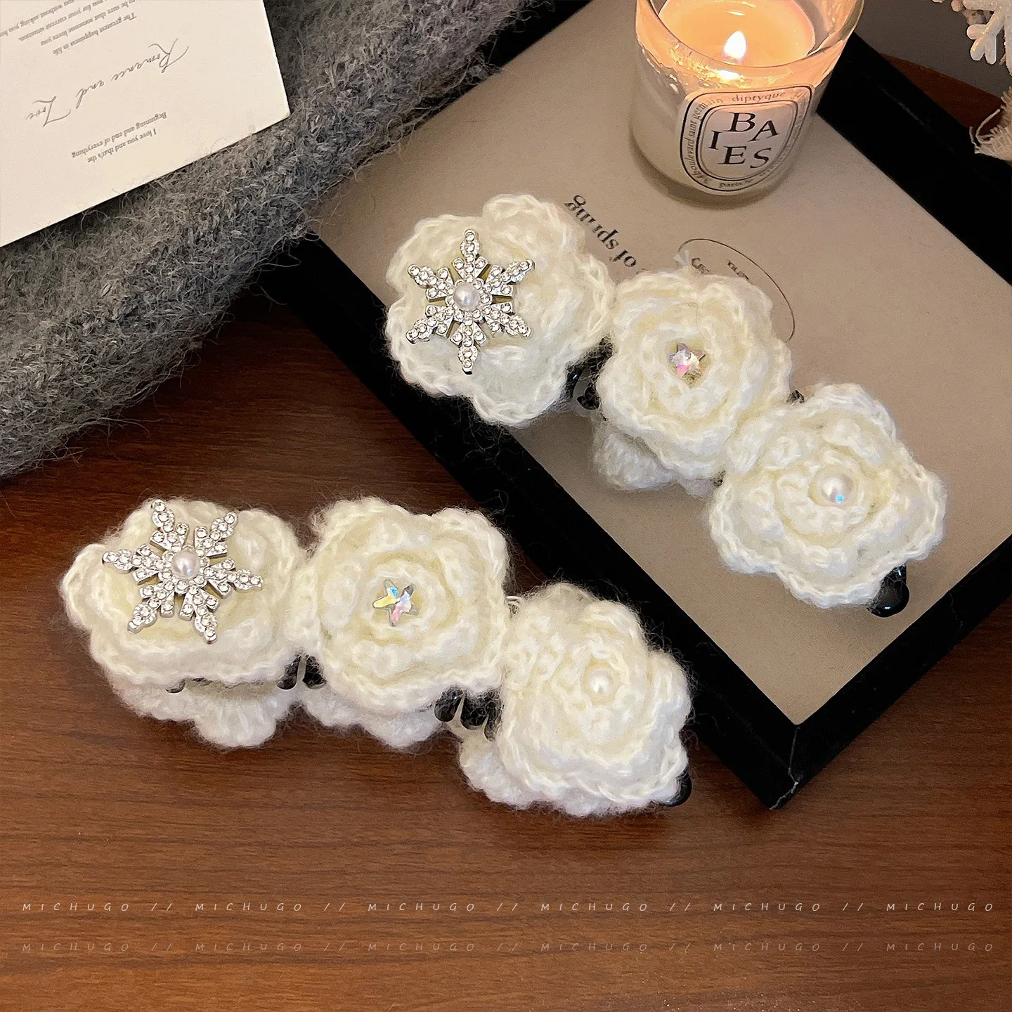 Clip de plátano con flor de lana y copo de nieve con diamantes de imitación para mujer, clip vertical para la parte posterior de la cabeza, accesorio para el cabello de Navidad, 1 ud.