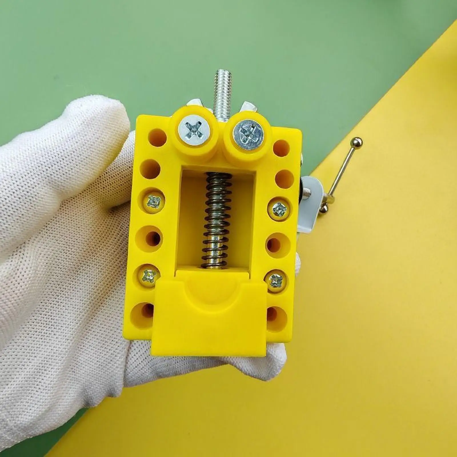 Jaw Bench Clamp Portable Professional Sculpture Craft Carving Tool Mobile Fixed Clamp Workholding Device for Watch Repairing DIY