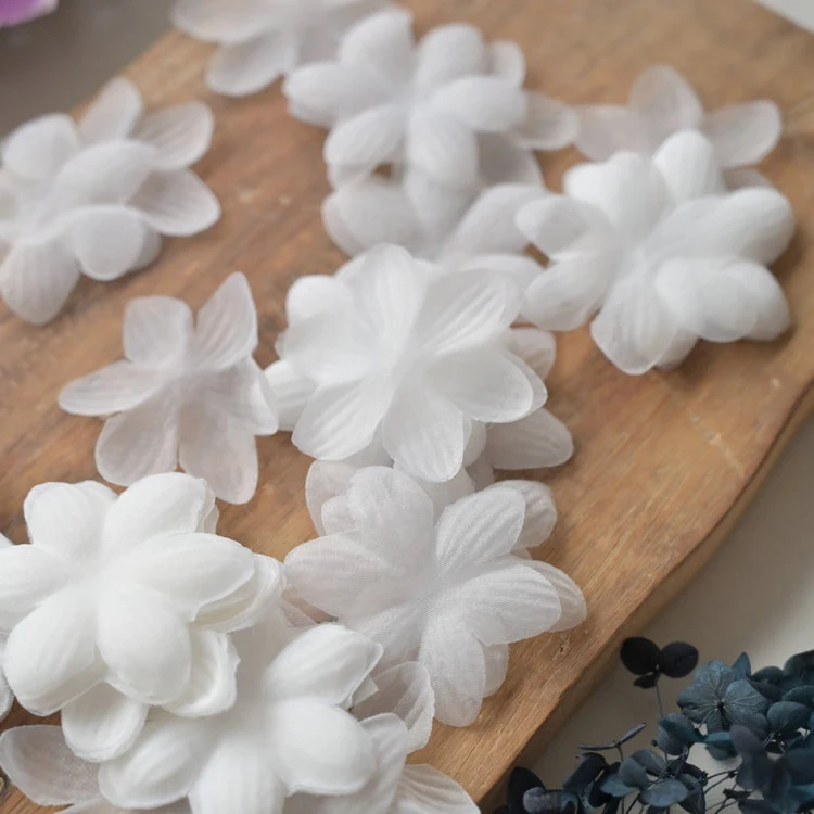 100PCS/Pack .5CM Organza Petals DIY 3D Flower. Handmade Decorative Flower Pieces Wedding Dress Veil Accessories RS24500