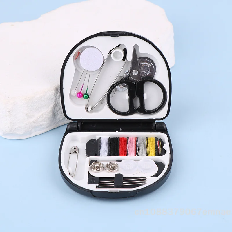 【xxx】1set Buttons Pins Storage Boxes Sewing Box Household Portable Travel Mini Sewing Kit Scissor Thimble Needle Threads Box Set