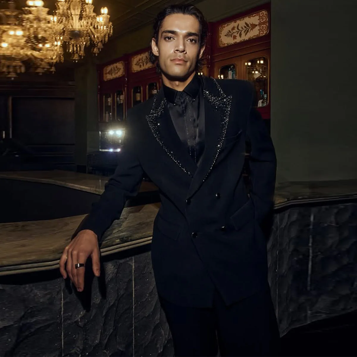 

Customized High Quality Diamond Mens Suits Groom Wedding Tuxedos 2 Pieces Fashion Bridegroom Prom Blazers ropa hombre