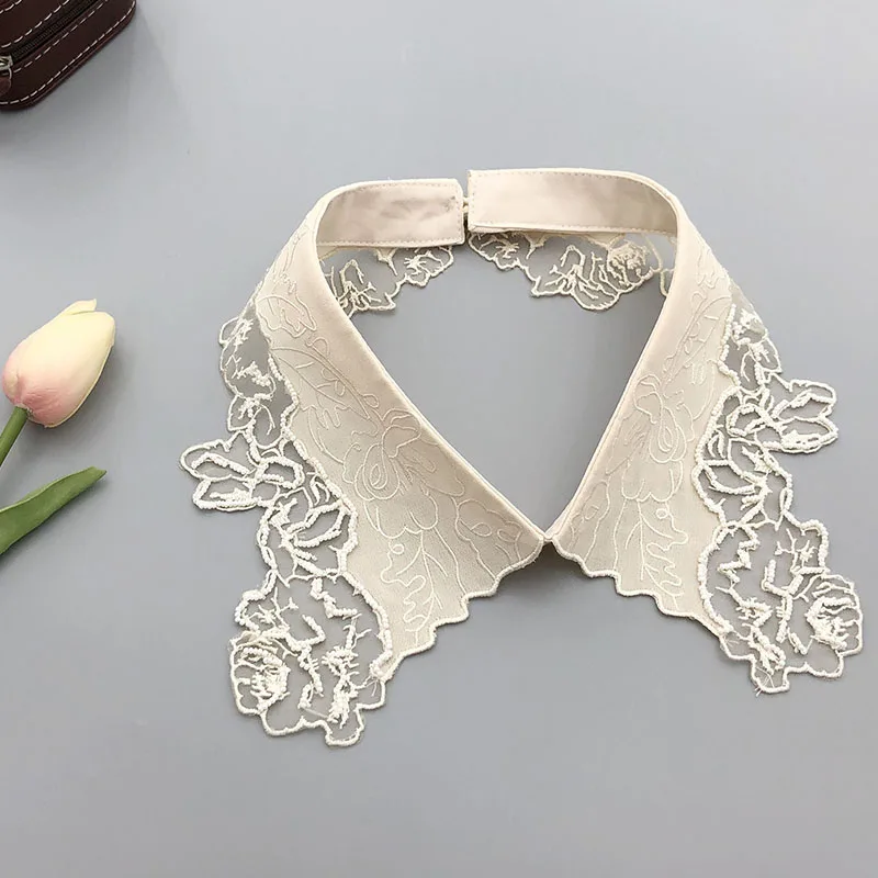 New Beading Embroidery Fake Collar For Women White Lace False Detachable Collar Lapel Shirt Tie Necklace Clothes Accessory