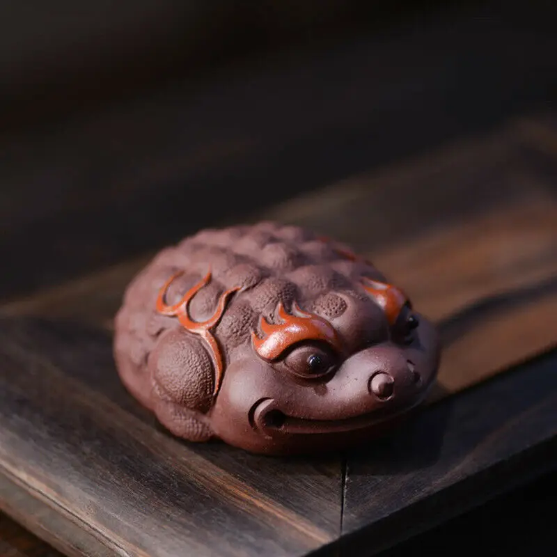 Chinese Yixing Zisha Pottery Purple Clay Animal Golden Toad Pixiu Tea Pet Statue