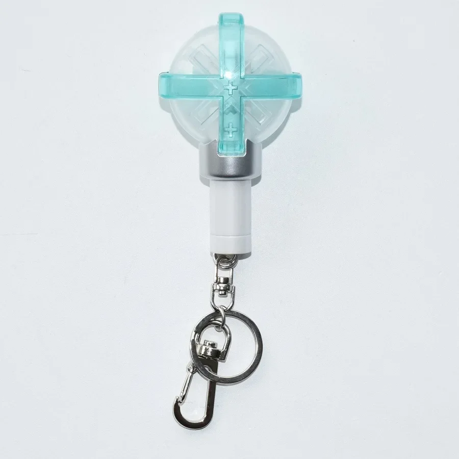 Mini llaveros de palo de luz TXT, llaveros creativos con luces estirables, llaveros colgantes para bolsos, regalos de colecciones para fanáticos