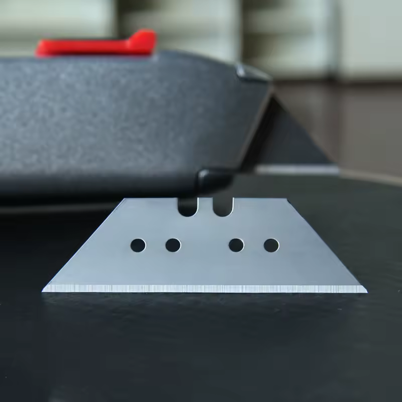 SK5 high carbon steel trapezoidal blade wallpaper carpet cutting folding corner trapezoidal blade wholesale