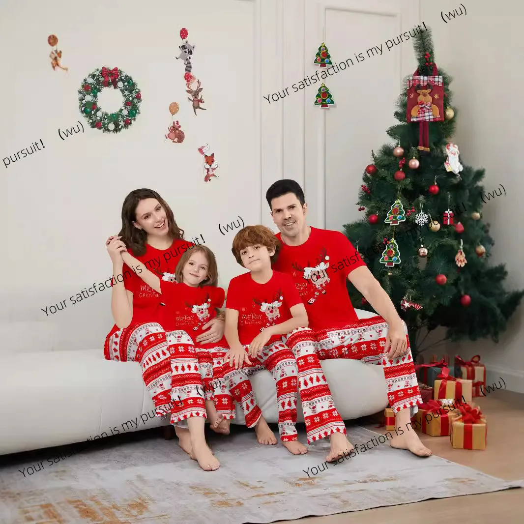 

Брюки с короткими рукавами и принтом оленя для маленьких мальчиков и девочек, женские и мужские красные рождественские пижамы для родителей и детей