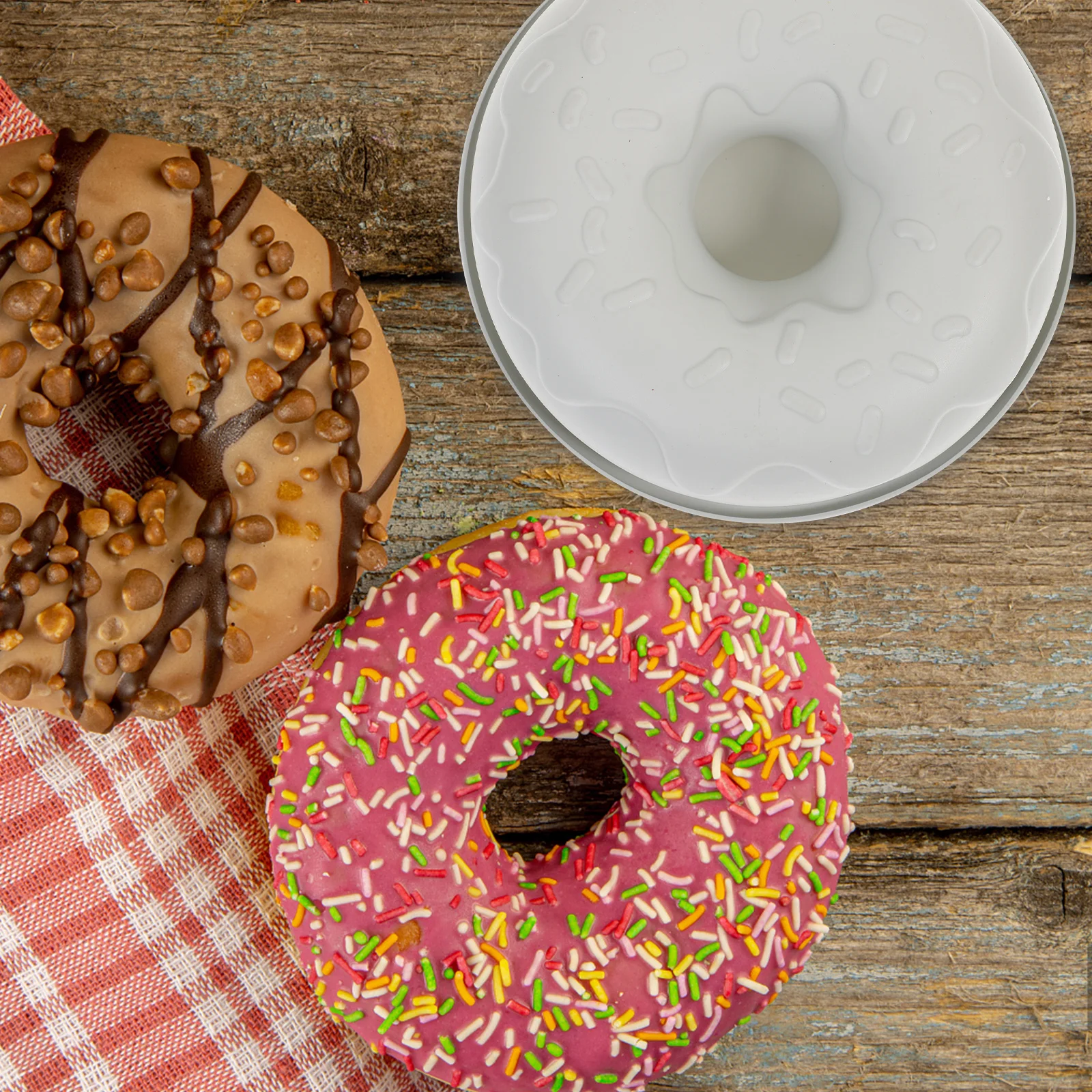 

1Pcs Doughnut Mold High-Quality Silicone Non-Stick Donut Baking Mould Creative DIY Baking Tray for Cakes Biscuits Kitchen