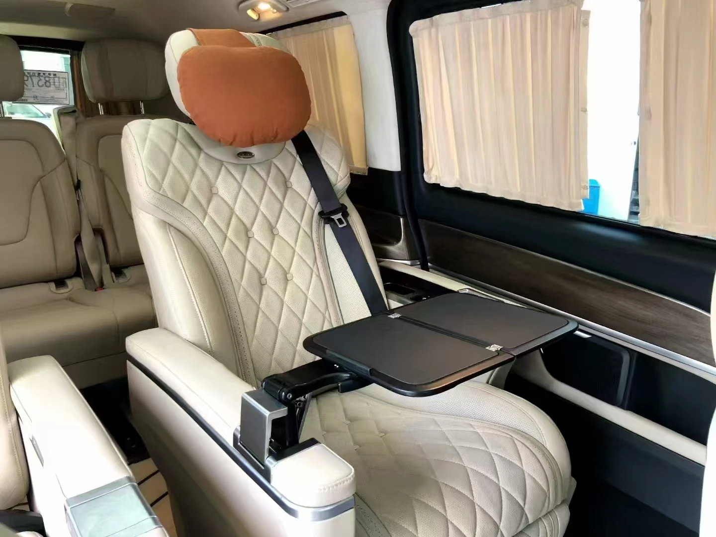 High Quality Black Auto Accessories Rear Armrest Storage Box Car Interior Kits for V Class V250 V260 W447