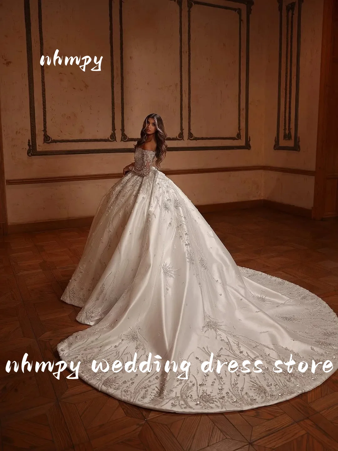 

Customized 2026 New Luxury Ball Gown Wedding Dresses Strapless Crystals Backless Bridal Gowns party Dresses Vestido De Novia