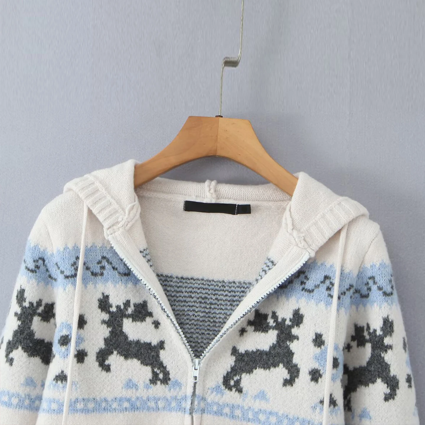 

Faionable Knitted Hat ort Skirt Women's Sle Embroidery Knitted Sweater And Skirt Set Casual Sle Four Seasons Suitable