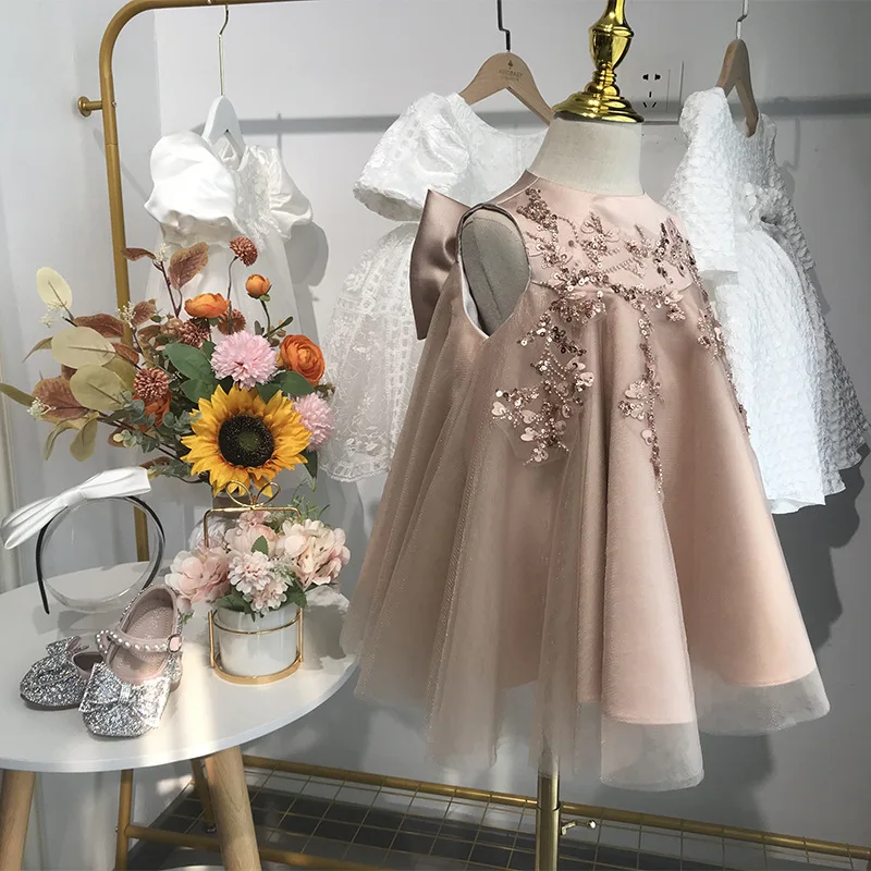 Gorgeous O-Neck Beaded Champagne Grey Casual Little Kids Birthday Party Wedding Gown Sleeveless Baby Girls Princess Dresses