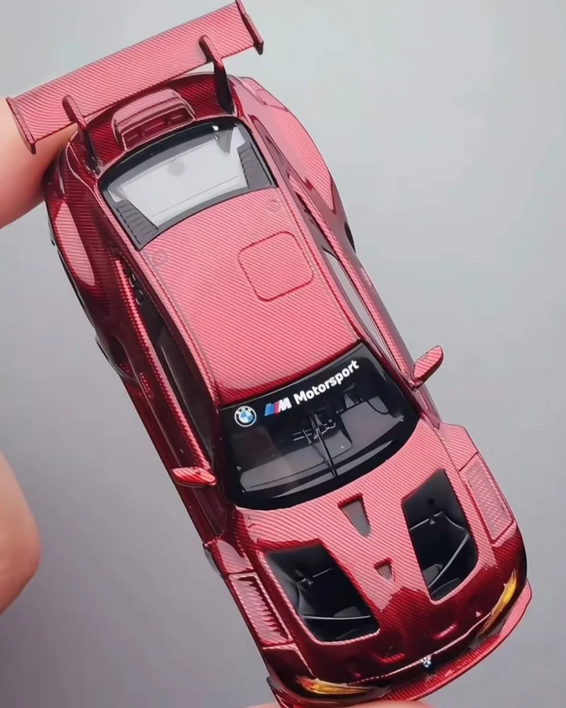En Stock, Nuevo Producto Spark, Réplica en Miniatura de Aleación Fundida a Presión, Versión de Fibra de Carbono M4, Escala 1:64, Artículo Decorativo para Adultos, Juguete para Niños