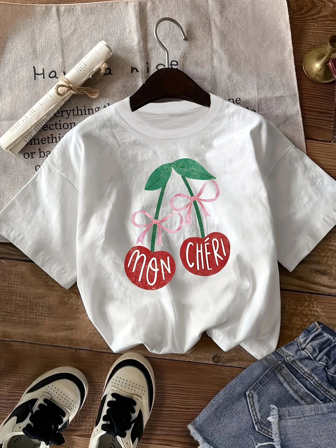 Damen-T-Shirt aus Vintage-Polyester mit „MON CHER“-Obst- und Gemüse-Grafikdruck, kurzärmliges, lässiges Oberteil mit Rundhalsausschnitt