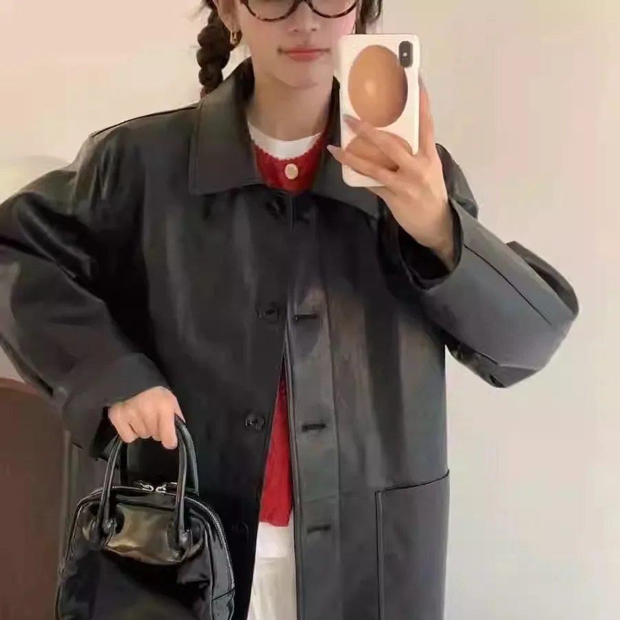 เสื้อโค้ทหนังสไตล์เรโทรหลวมๆ กระดุมเดี่ยว ปกเสื้อแบบแจ็คเก็ต  คอลเลคชั่นใหม่ฤดูใบไม้ร่วง เสื้อคลุมแฟชั่นผู้หญิง  ทรงยาว  วัสดุ PU