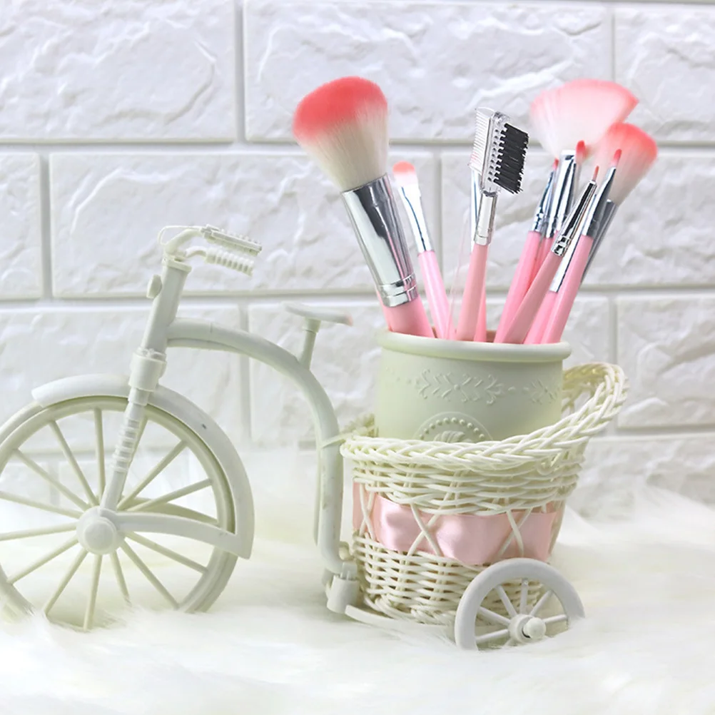 1Pcs Makeup Brush Storage Holder Premium Creative Desktop Organizer for Pens Cosmetics Sundries European Embossed Design