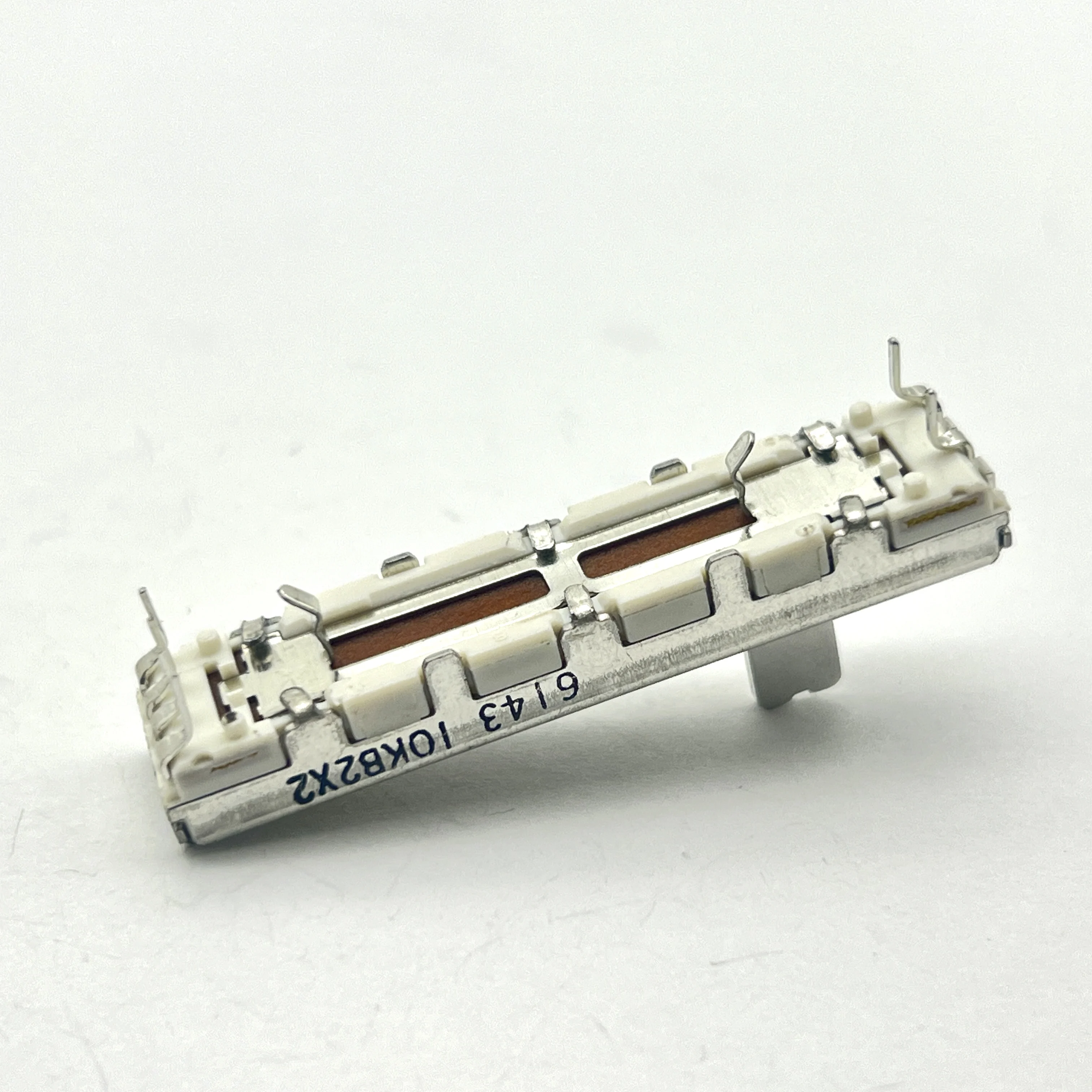Taiwan imported 45mm linear slide potentiometer B10KX2 6-pin shaft length 10mm