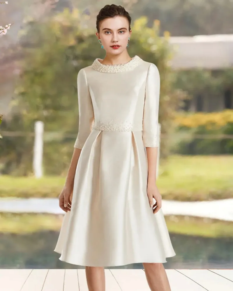 

A-Line Mother of the Bride Dress 2023 Elegant Jewel Knee Length Satin Half Sleeve Pearls Guest Party Gowns Robe De Soiree