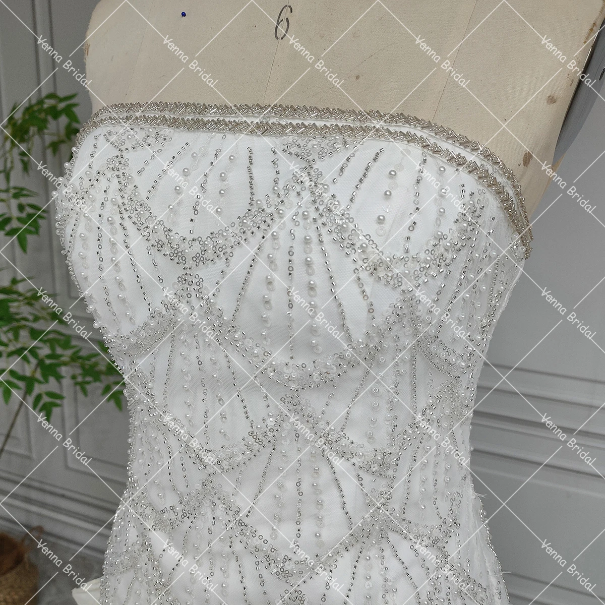 Mini vestido de novia personalizado con lentejuelas ostentosas, sin tirantes, recto a través de borlas, perlas, cena de ensayo, vestido de novia corto