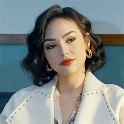 New wig female short curly hair French perm black dark brown synthetic chemical fiber high temperature silk hair set