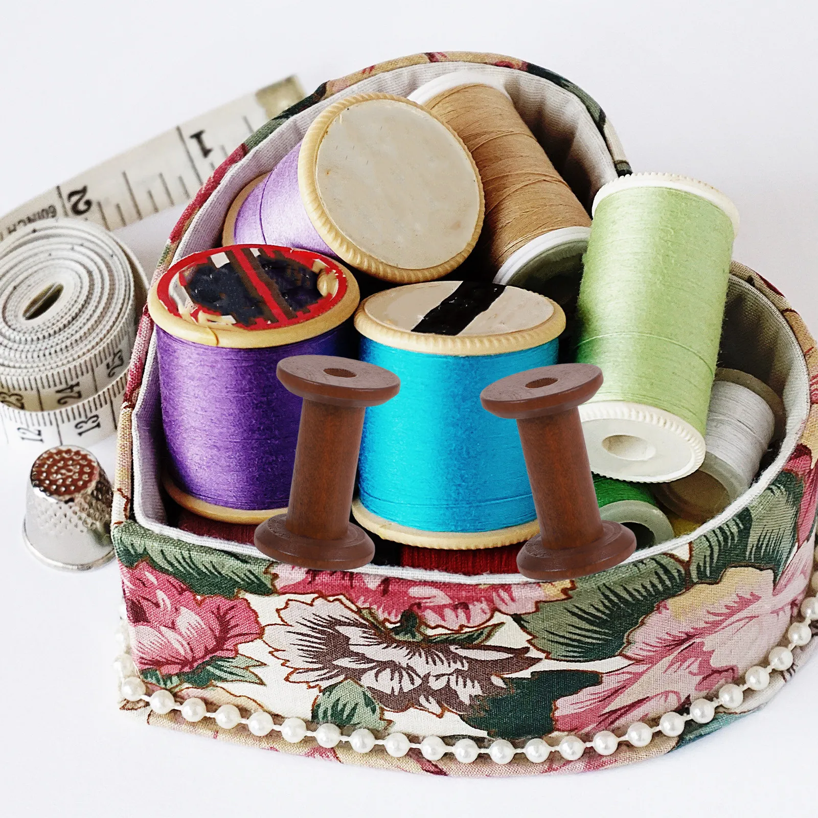 

6Pcs Vintage Wooden Thread Spools Household Sewing Organizer Thread Holder Yarn Weaving Bobbins Compact Storage Craft Bobbins
