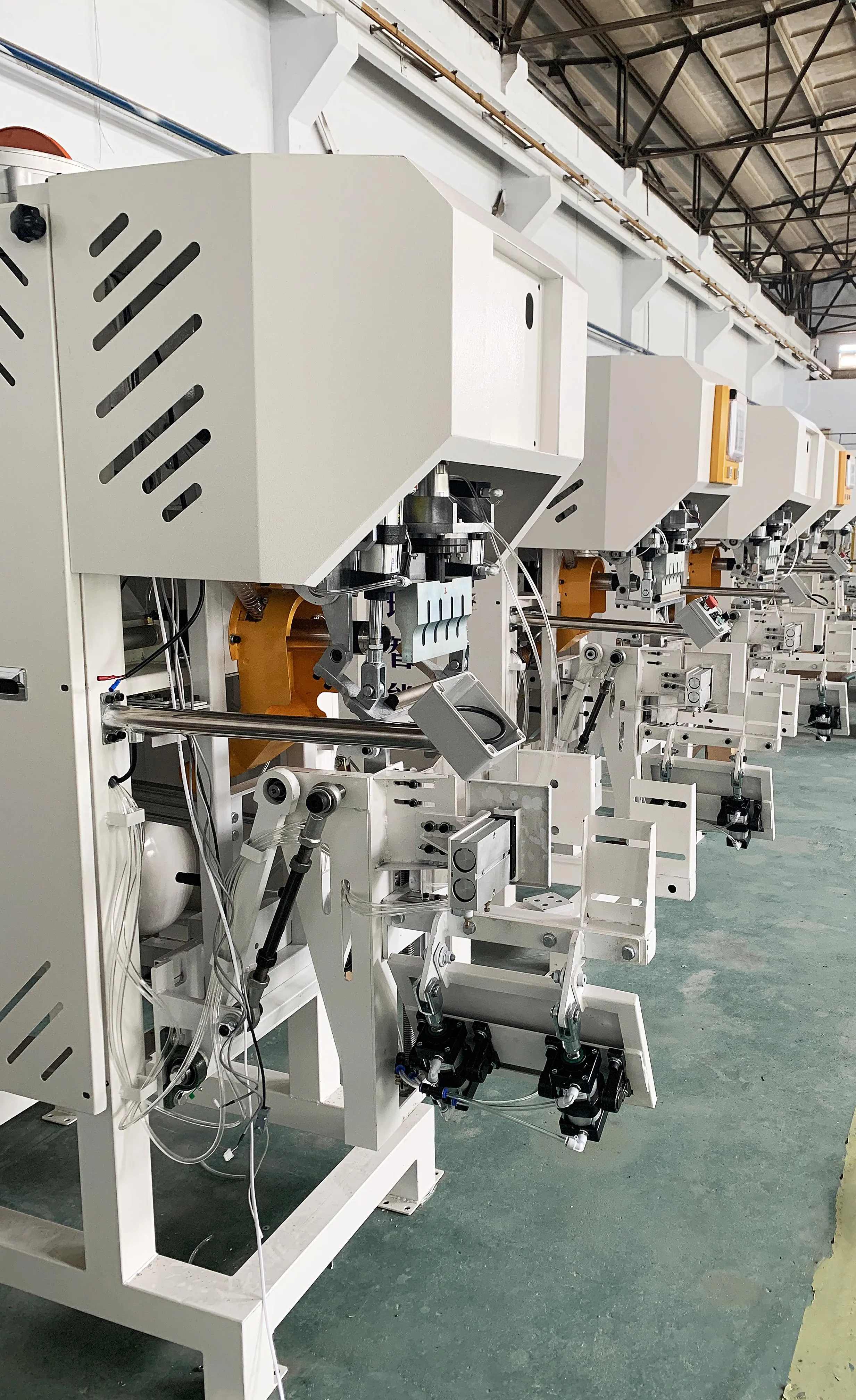 New Stainless Steel Packaging Machine for Food and Beverage Solid Solution for Cans Paper with PLC and Motor Core Components