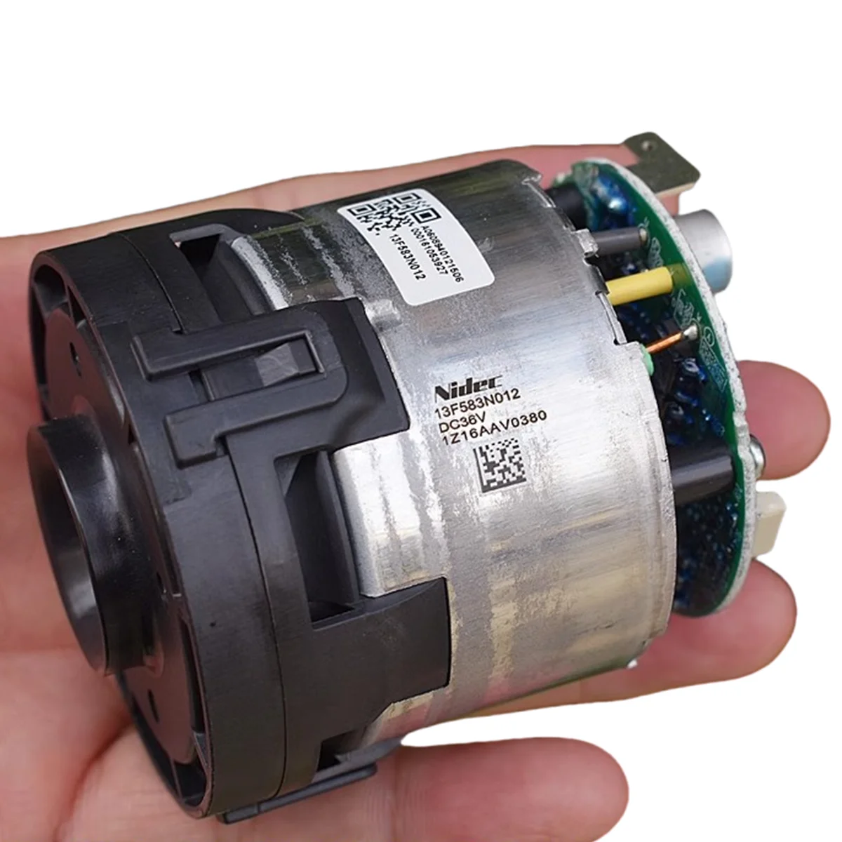 Cordless Vacuum Cleaner Motor Nidec 140060894015 for Electrolux FX9-1 series and AEG FX9-1 series.