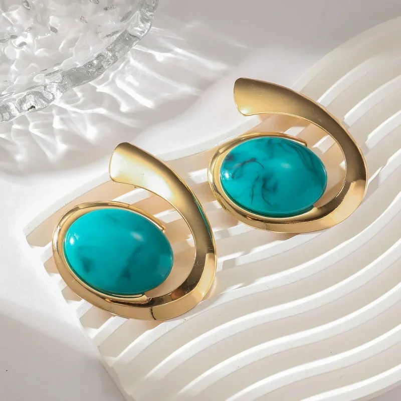 Hot Selling New Exaggerated Unique Personalized Design Imitation Turquoise Earrings Necklace Versatile Temperament Jewelry