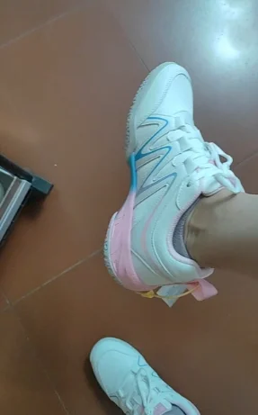 

Women's badminton shoes Men's shock-absorbing table tennis shoes Rubber upper summer running sneakers