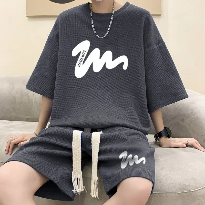 

New Korean-style Retro Fashion Individual Short-sleeved Men's High-end Loose and Slimming Women's T-shirt for Summer 2026