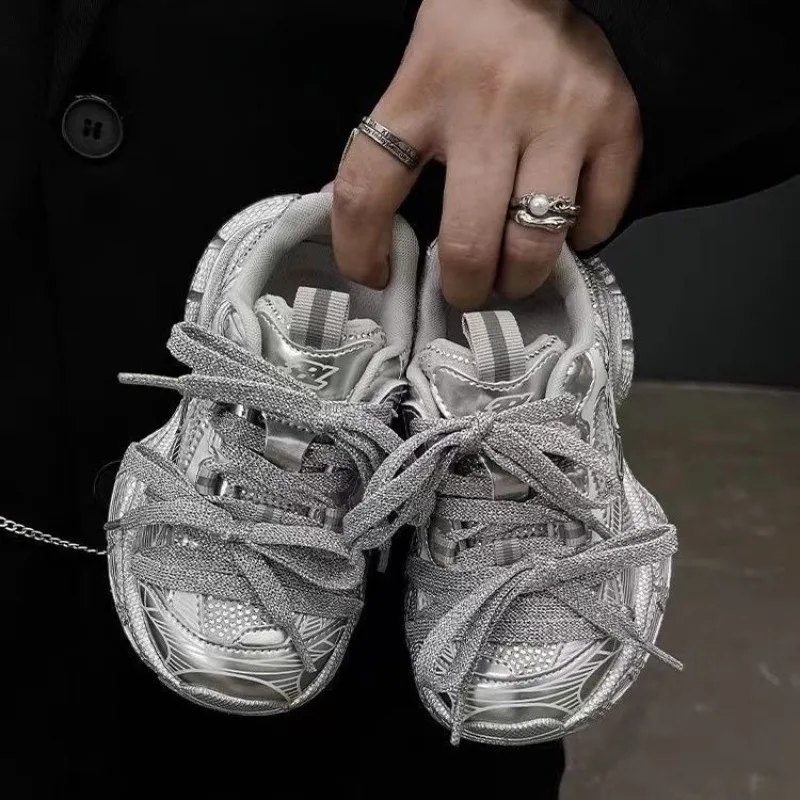 

Kids Sneakers Children Starry Rhinestone Shoes 2026 Autumn New Unisex Soft Lightweight Dad Style Sports Shoes Boys Girls