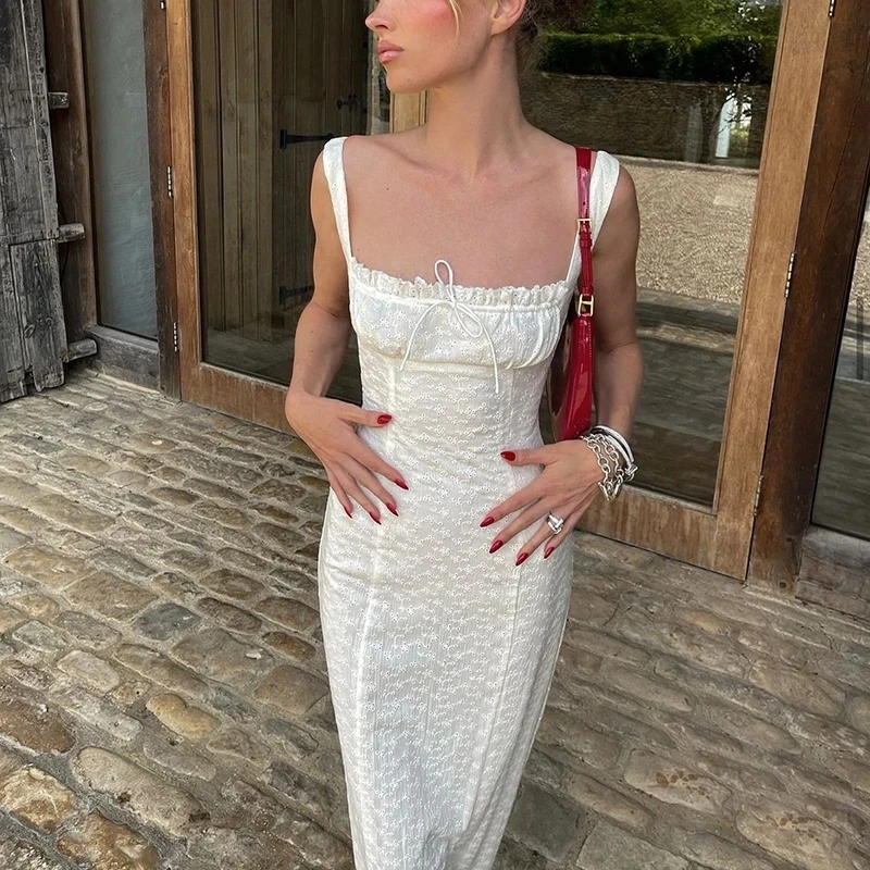 

Summer New High Waist Pleated Maxi Dresses White Lace Pleated Halter Evening Dress Sexy Hollow Out Sleeveless Slim Banquet Dress