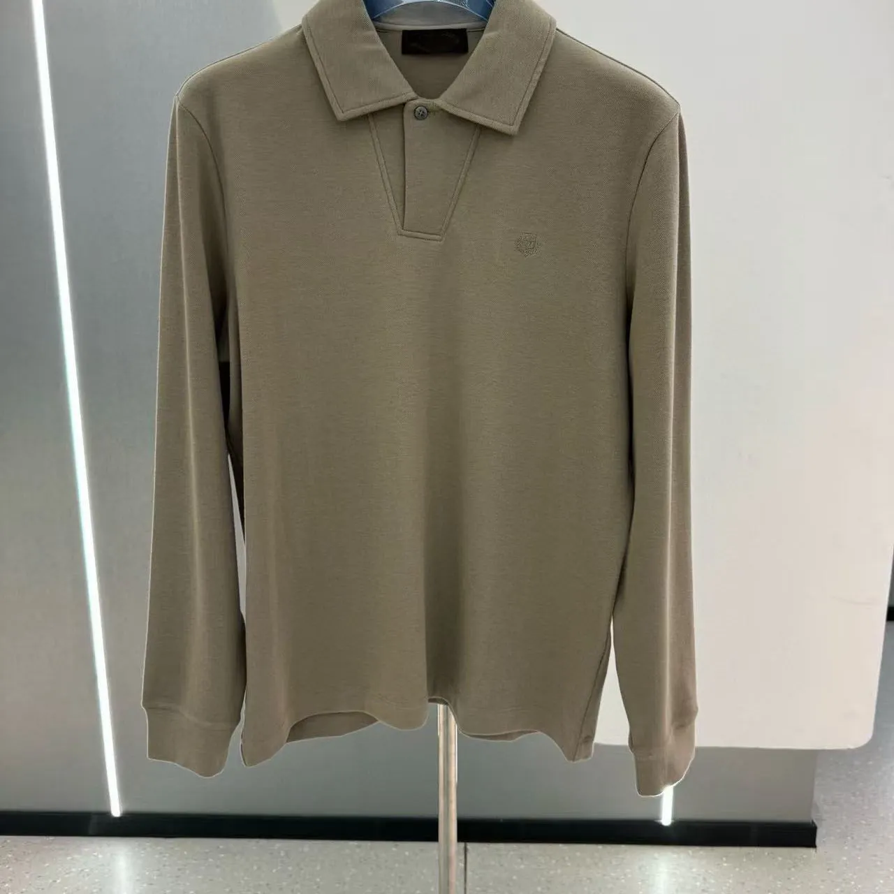 

Рубашка-поло из хлопка с длинными рукавами и длинными рукавами с вышивкой LP и лацканами для старых денег