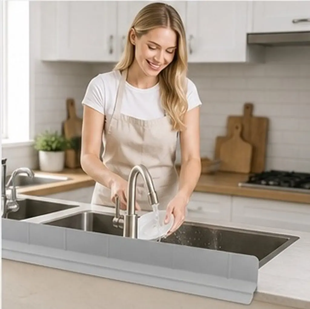 Sink Splash Guard Silicone Splashproof Panel 46Cm Flexible Kitchen Bathroom Sink Edge Protector Suction Cup Splash Shield Water