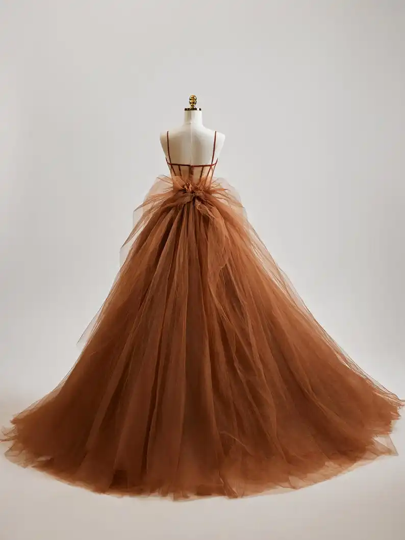 تنورة أنيقة من التول مع قاعدة مخملية بتصميم فتحة عالية للنساء للمناسبات الرسمية تنورة على شكل حرف A تنانير منتفخة 2025