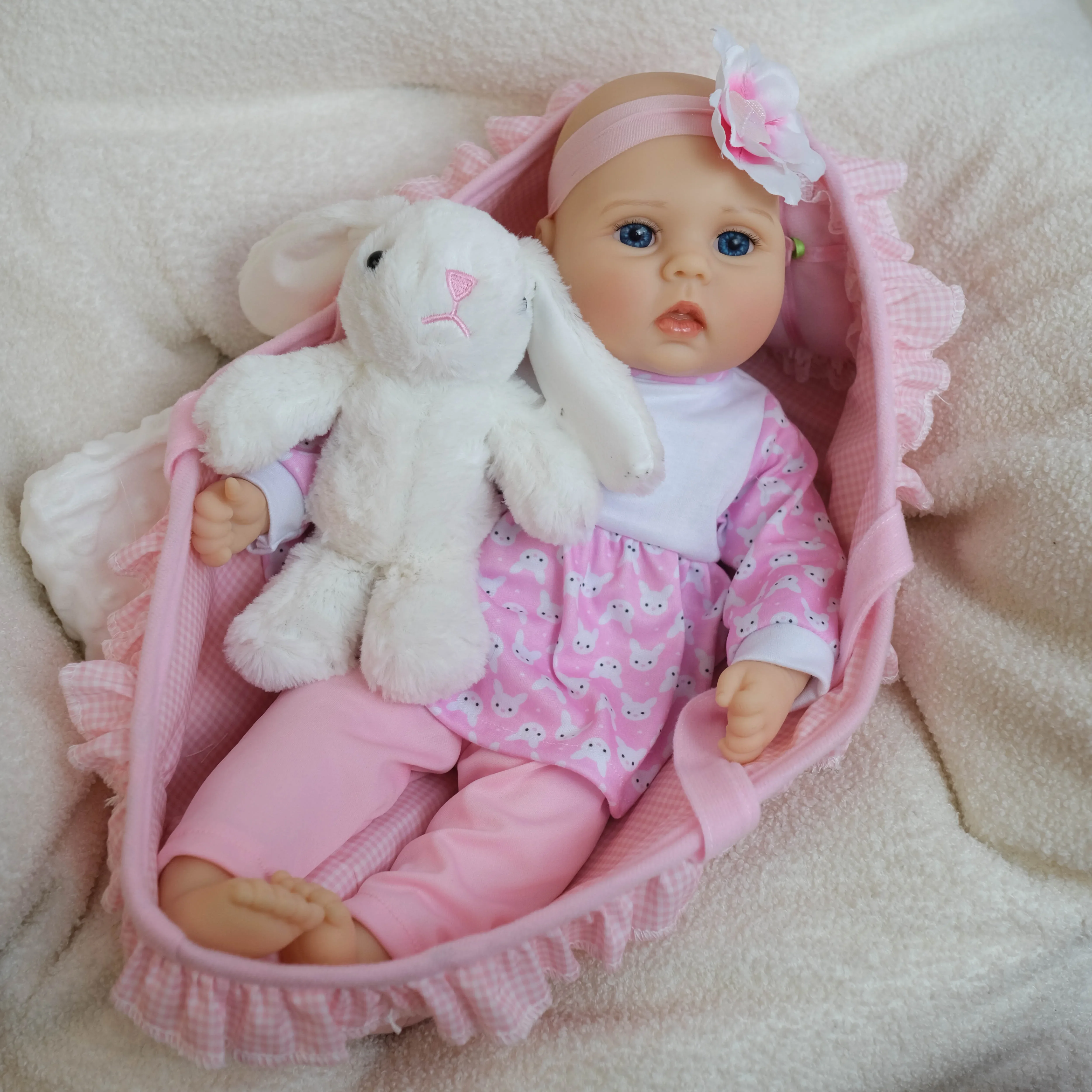 

NPK 18'' Toy Set Baby Lucy in Sleeping Basket with Lots of Accessories Snuggling Soft Body Doll Gifts for Girls