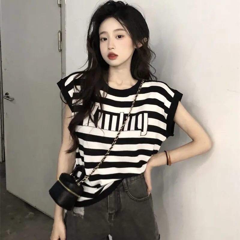 Round neck striped short sleeved T shirt for women 2024 summer new design niche loose slimming high end top T-shirt clothes y2k