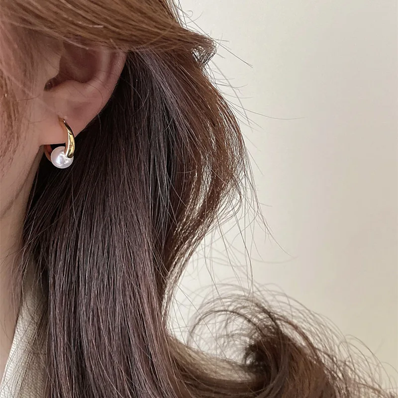 

Light luxury round imitation pearl ear pendants, versatile and trendy design, fashionable earrings, OL jewelry